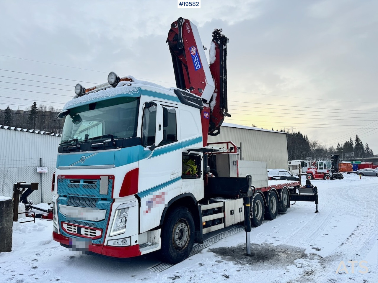 Volvo FH540 - شاحنة كرين, شاحنات مسطحة: صورة 1 Volvo FH540 - شاحنة كرين, شاحنات مسطحة: صورة 1