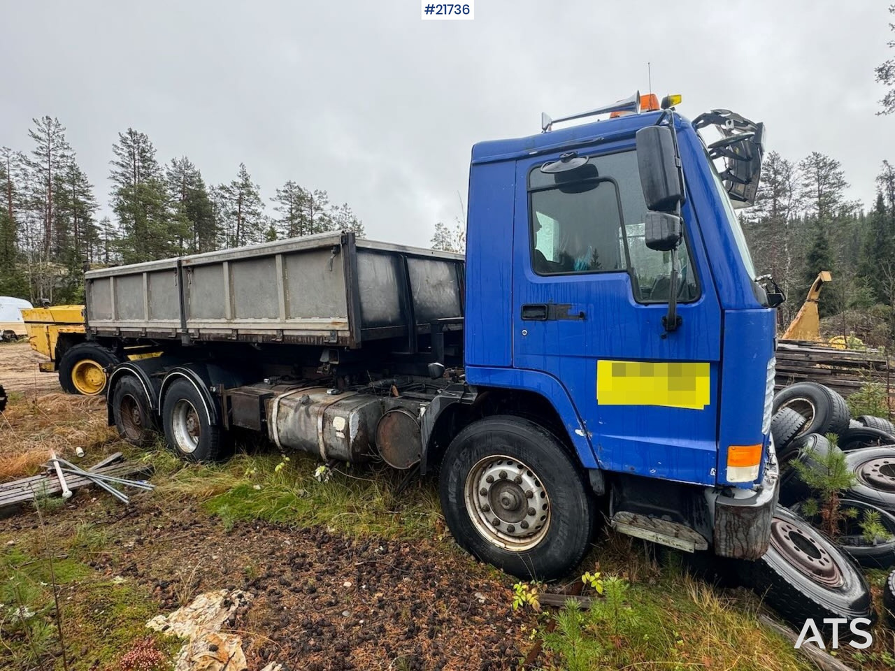 Volvo FL12 m/ 22 t/m Palfinger kran, tømmerflak, Dumperkasse og plan. - شاحنة كرين: صورة 1 Volvo FL12 m/ 22 t/m Palfinger kran, tømmerflak, Dumperkasse og plan. - شاحنة كرين: صورة 1