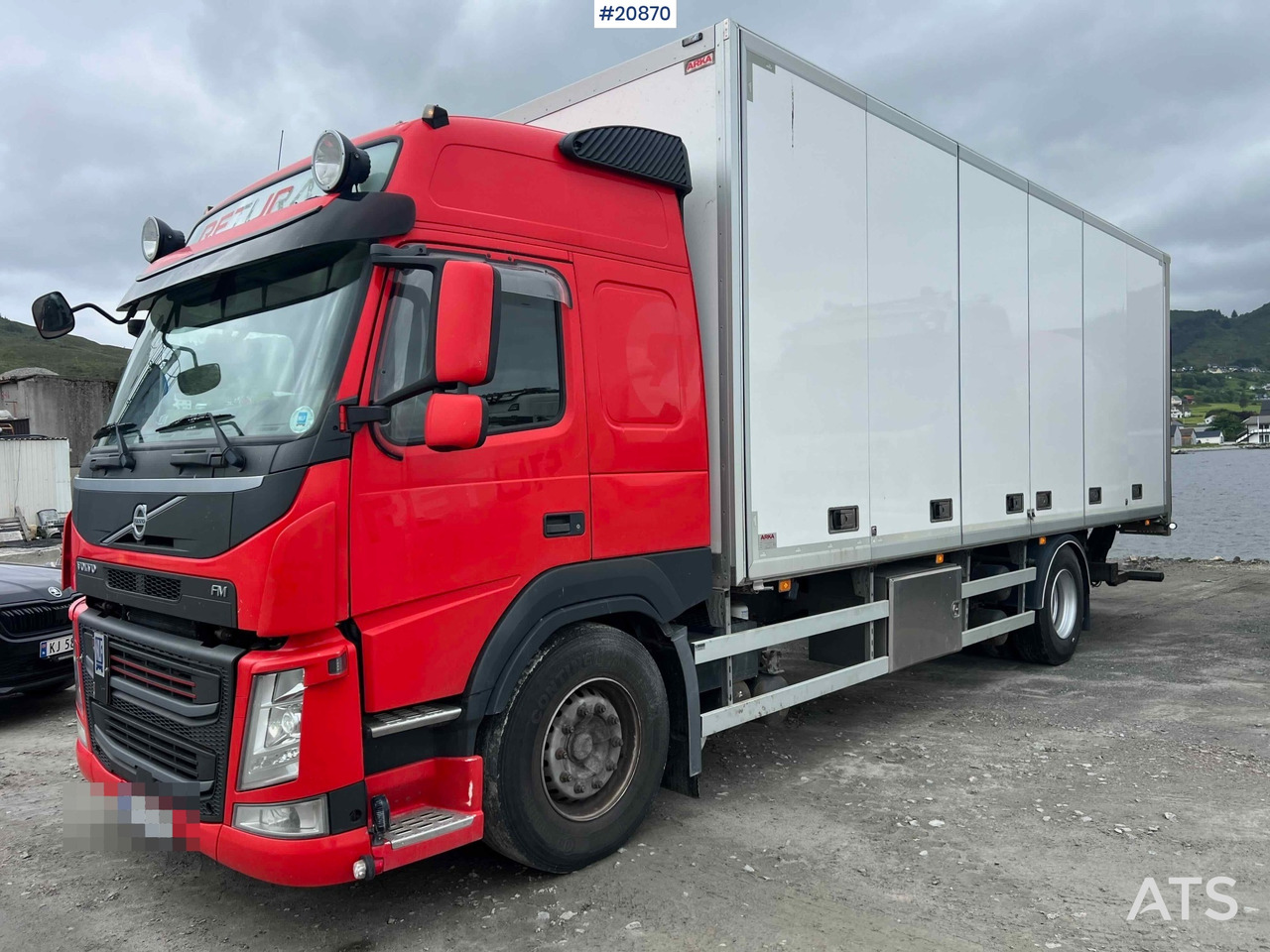 Volvo FM 330 - شاحنة مقفلة: صورة 1 Volvo FM 330 - شاحنة مقفلة: صورة 1