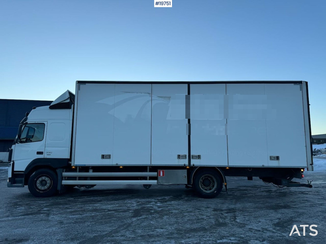 Volvo FM330 - شاحنة مقفلة: صورة 4 Volvo FM330 - شاحنة مقفلة: صورة 4