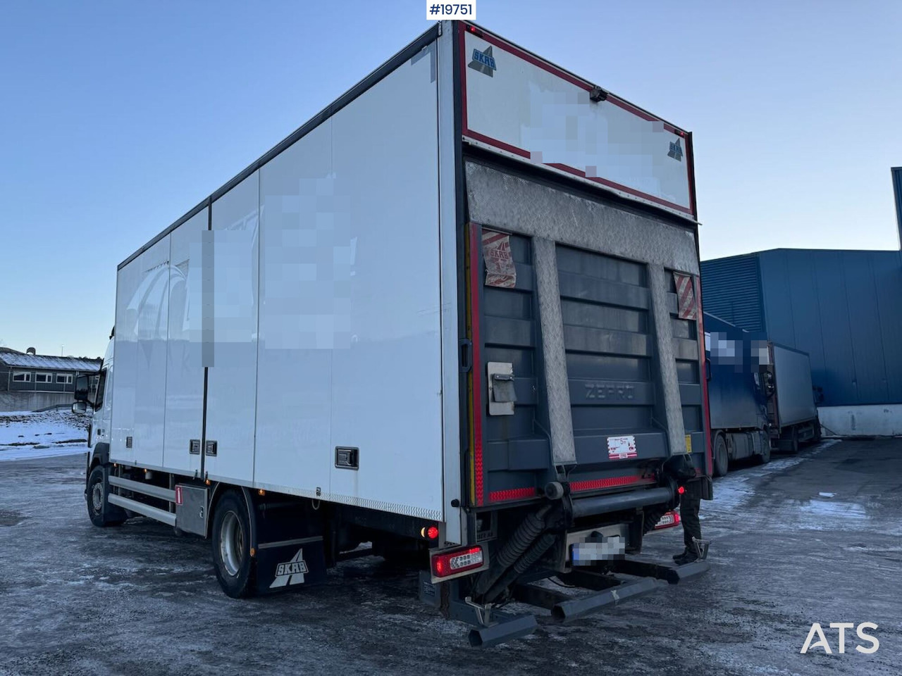 Volvo FM330 - شاحنة مقفلة: صورة 5 Volvo FM330 - شاحنة مقفلة: صورة 5