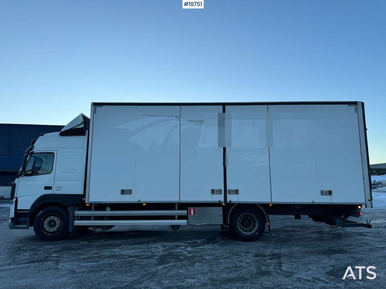 Volvo FM330 - شاحنة مقفلة: صورة 3 Volvo FM330 - شاحنة مقفلة: صورة 3