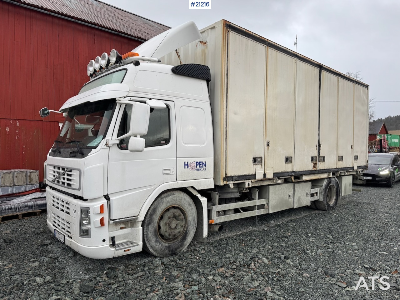 Volvo FM9 - شاحنة مقفلة: صورة 1 Volvo FM9 - شاحنة مقفلة: صورة 1