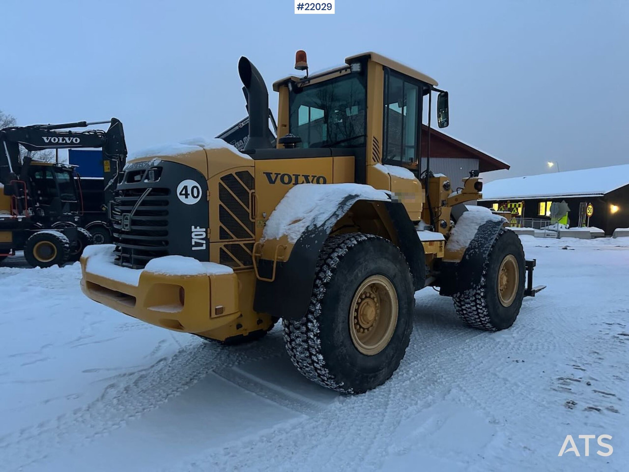Volvo L70F hjullaster m/ vinter- og sommerdekk og planeringskuffe. En eier! Se video - اللودر بعجل: صورة 4 Volvo L70F hjullaster m/ vinter- og sommerdekk og planeringskuffe. En eier! Se video - اللودر بعجل: صورة 4