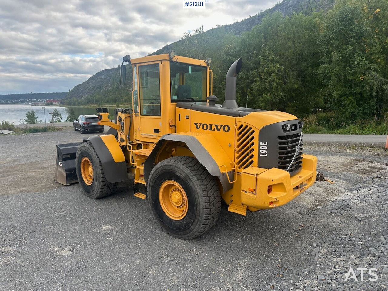 Volvo L90E - اللودر بعجل: صورة 5 Volvo L90E - اللودر بعجل: صورة 5