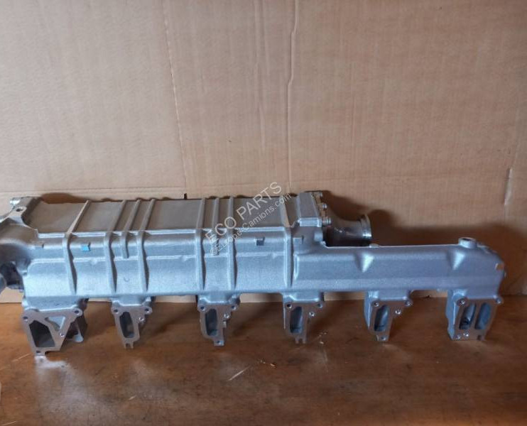 Mercedes - كاتم الصوت/الخمارات - شاحنة: صورة 2 Mercedes - كاتم الصوت/الخمارات - شاحنة: صورة 2