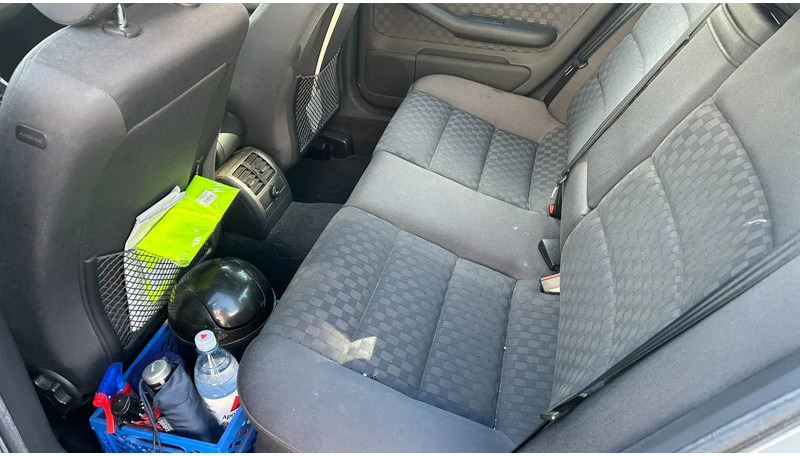 سيارة Audi 2.4 Benzine V6: صورة 9 سيارة Audi 2.4 Benzine V6: صورة 9