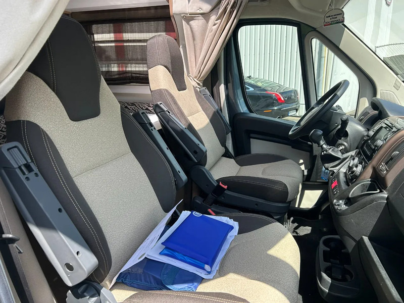 Elnagh T-LOFT 591 591 T-Loft 130 Multijet 4 mpersoons - موتر هوم شبه متكامل: صورة 3 Elnagh T-LOFT 591 591 T-Loft 130 Multijet 4 mpersoons - موتر هوم شبه متكامل: صورة 3