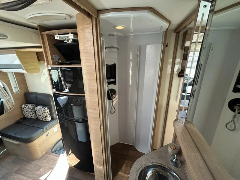 موتر هوم شبه متكامل Elnagh T-LOFT 591 591 T-Loft 130 Multijet 4 mpersoons: صورة 8