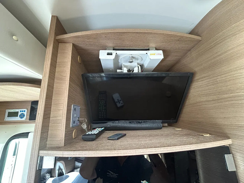 موتر هوم شبه متكامل Elnagh T-LOFT 591 591 T-Loft 130 Multijet 4 mpersoons: صورة 18