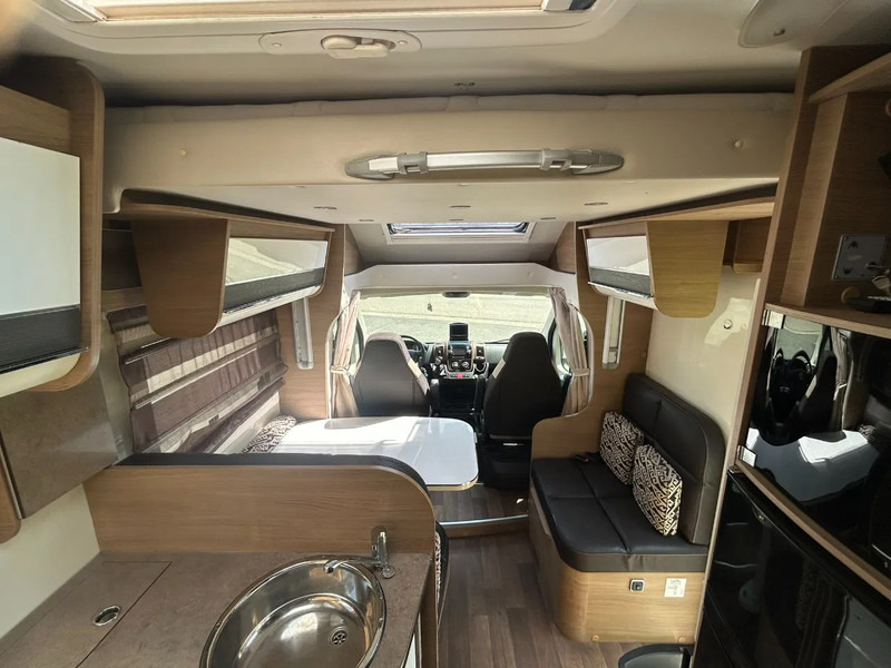 Elnagh T-LOFT 591 591 T-Loft 130 Multijet 4 mpersoons - موتر هوم شبه متكامل: صورة 5 Elnagh T-LOFT 591 591 T-Loft 130 Multijet 4 mpersoons - موتر هوم شبه متكامل: صورة 5