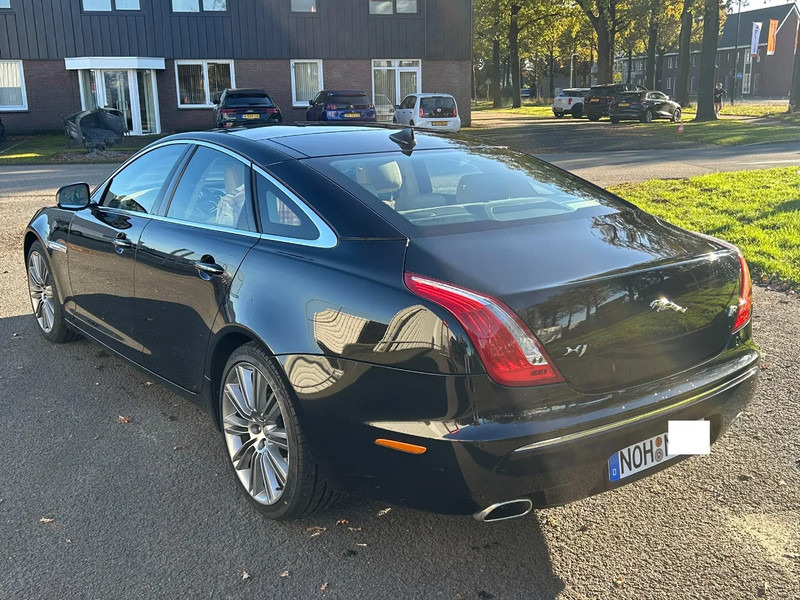 Jaguar XJ 3.0 V6D 275 PK /AUTOM / PANO DAK / VOL LEDER / MERIDAN / EXPORT PRICE - سيدان: صورة 5 Jaguar XJ 3.0 V6D 275 PK /AUTOM / PANO DAK / VOL LEDER / MERIDAN / EXPORT PRICE - سيدان: صورة 5