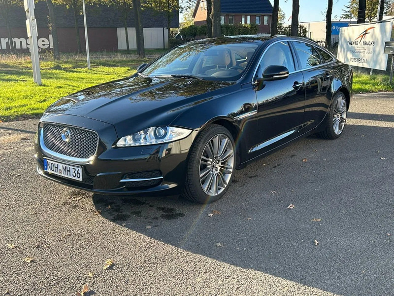 Jaguar XJ 3.0 V6D 275 PK /AUTOM / PANO DAK / VOL LEDER / MERIDAN / EXPORT PRICE - سيدان: صورة 3 Jaguar XJ 3.0 V6D 275 PK /AUTOM / PANO DAK / VOL LEDER / MERIDAN / EXPORT PRICE - سيدان: صورة 3