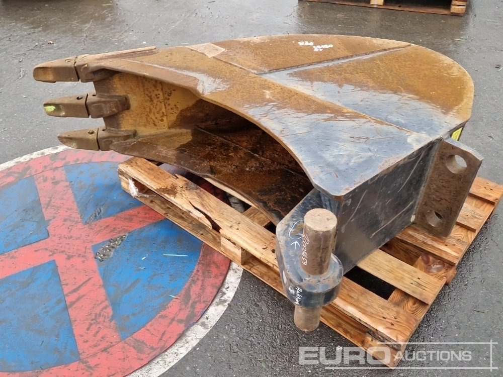 14" Digging Bucket - بكت: صورة 2 14" Digging Bucket - بكت: صورة 2