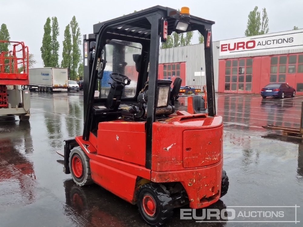 2009 Yale ERP25ALF - رافعة شوكية: صورة 3 2009 Yale ERP25ALF - رافعة شوكية: صورة 3