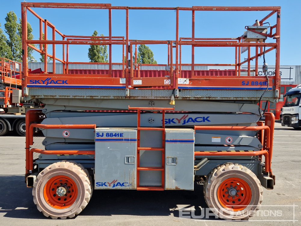 2010 SkyJack SJ8841ECE - معدات الوصول: صورة 5 2010 SkyJack SJ8841ECE - معدات الوصول: صورة 5