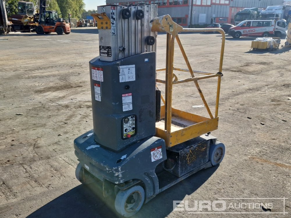 2011 JLG Toucan Electric Vertical Mast Lift - معدات الوصول: صورة 4 2011 JLG Toucan Electric Vertical Mast Lift - معدات الوصول: صورة 4