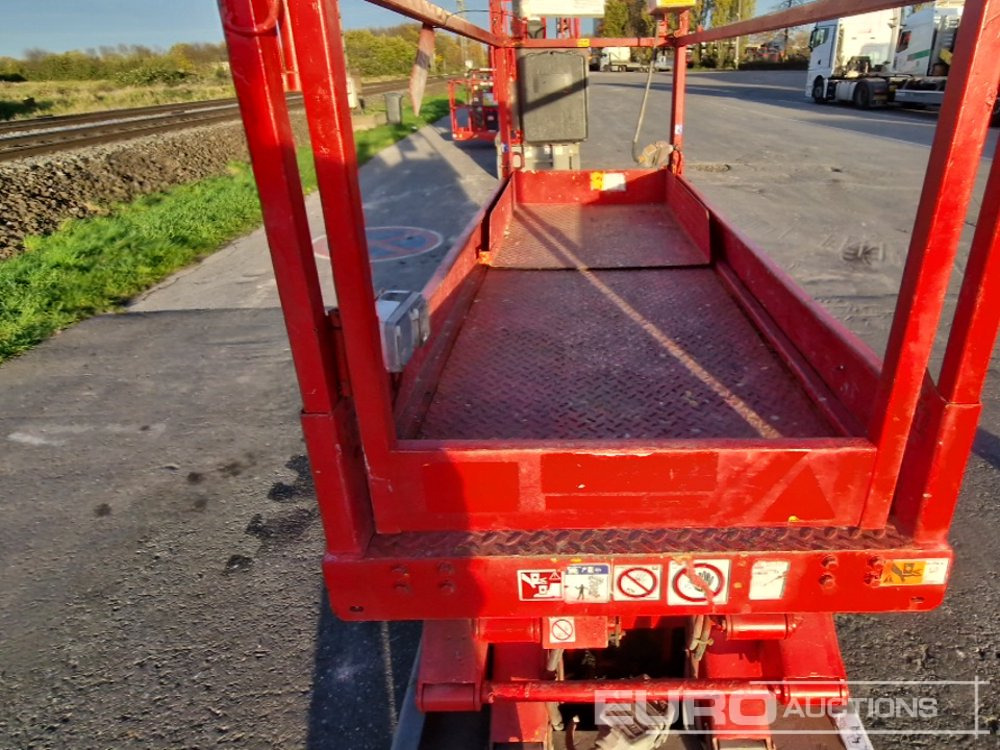 رافعة هيدروليكية مقصية 2013 SkyJack SJIII-3220: صورة 11