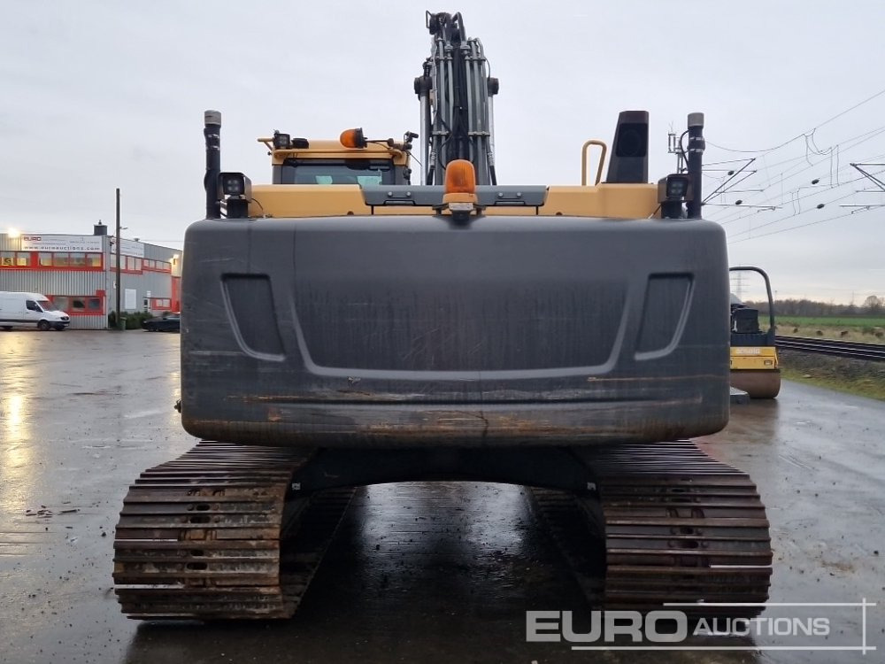 2013 Volvo EC220DL - حفار زحاف: صورة 4 2013 Volvo EC220DL - حفار زحاف: صورة 4