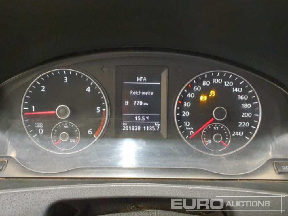 2014 Volkswagen Transporter T5 - فان المدمجة: صورة 5 2014 Volkswagen Transporter T5 - فان المدمجة: صورة 5