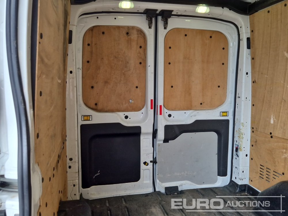 فان 2015 Ford Transit: صورة 21 فان 2015 Ford Transit: صورة 21