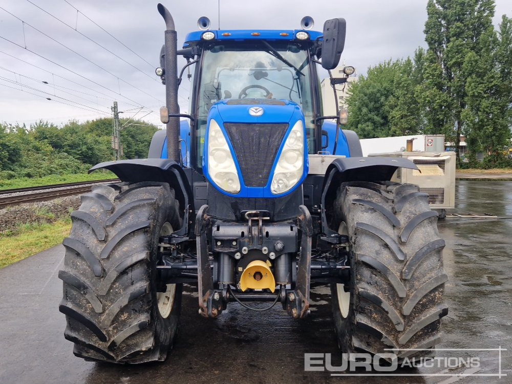 2015 New Holland T7.270 - جرار: صورة 2 2015 New Holland T7.270 - جرار: صورة 2