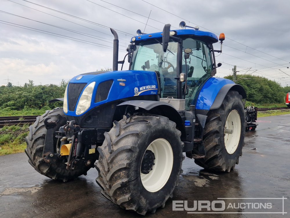2015 New Holland T7.270 - جرار: صورة 1 2015 New Holland T7.270 - جرار: صورة 1