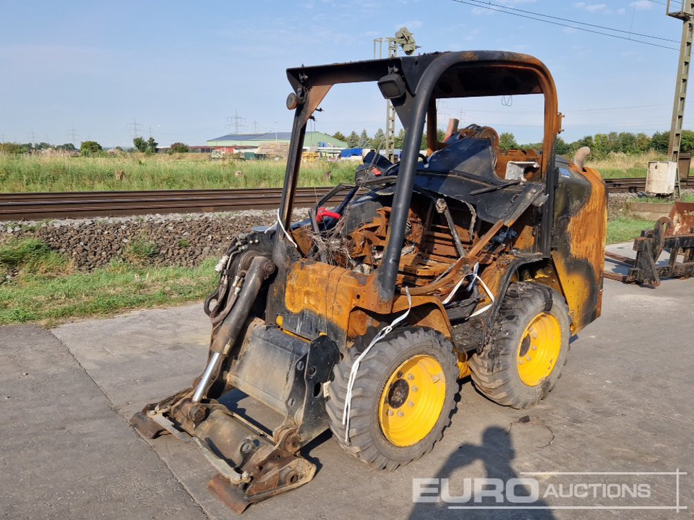 2016 JCB 155 - شيول صغير: صورة 1 2016 JCB 155 - شيول صغير: صورة 1