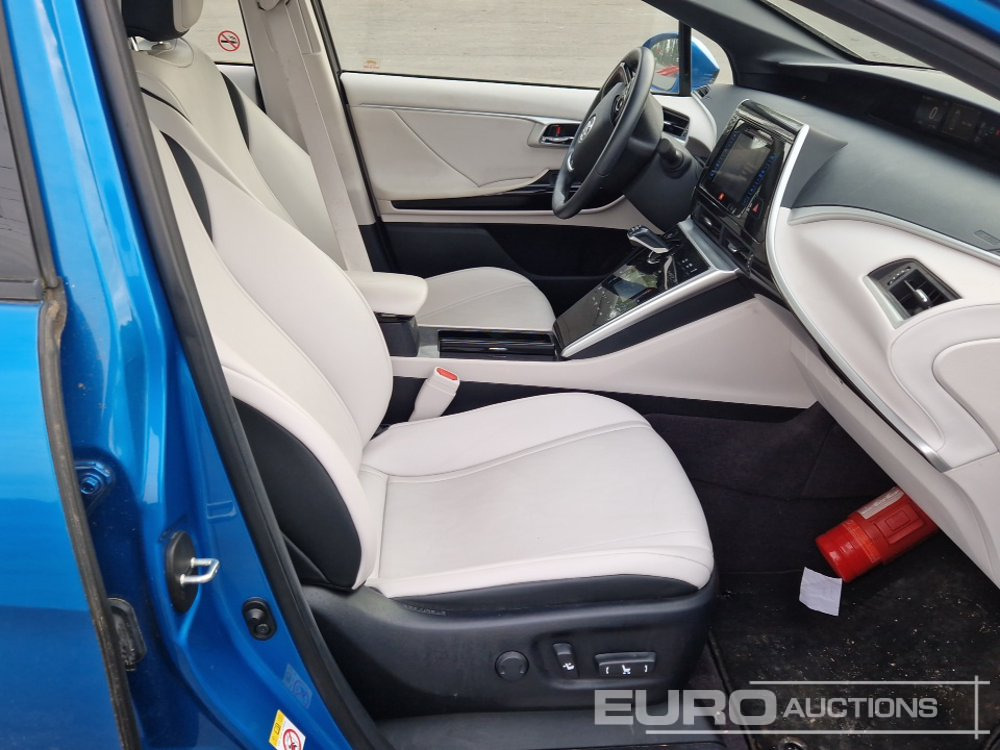 سيارة 2017 Toyota Mirai Fuel Cell, Hydrogen Hybrid, Automatic (German Reg. Docs. Available): صورة 26