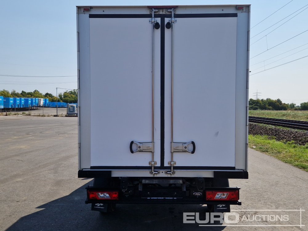 2018 Ford Transit - شاحنة مغلقة الصندوق: صورة 4 2018 Ford Transit - شاحنة مغلقة الصندوق: صورة 4