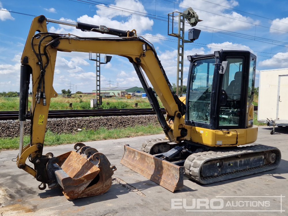 2019 CAT 305.5E2 - حفارة مُصَّغرة: صورة 1 2019 CAT 305.5E2 - حفارة مُصَّغرة: صورة 1