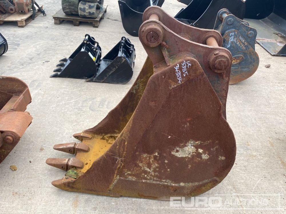 24" Digging Bucket 60mm Pin to suit 10-12 Ton Excavator - بكت: صورة 2 24" Digging Bucket 60mm Pin to suit 10-12 Ton Excavator - بكت: صورة 2