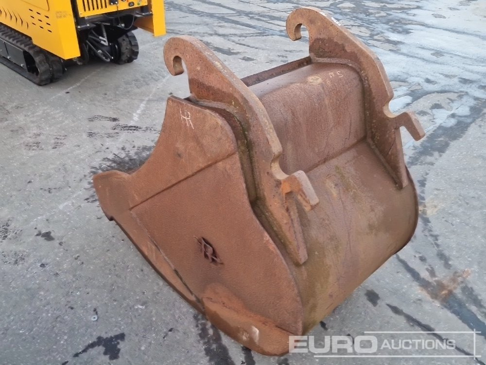 32" Digging Bucket - بكت: صورة 2 32" Digging Bucket - بكت: صورة 2