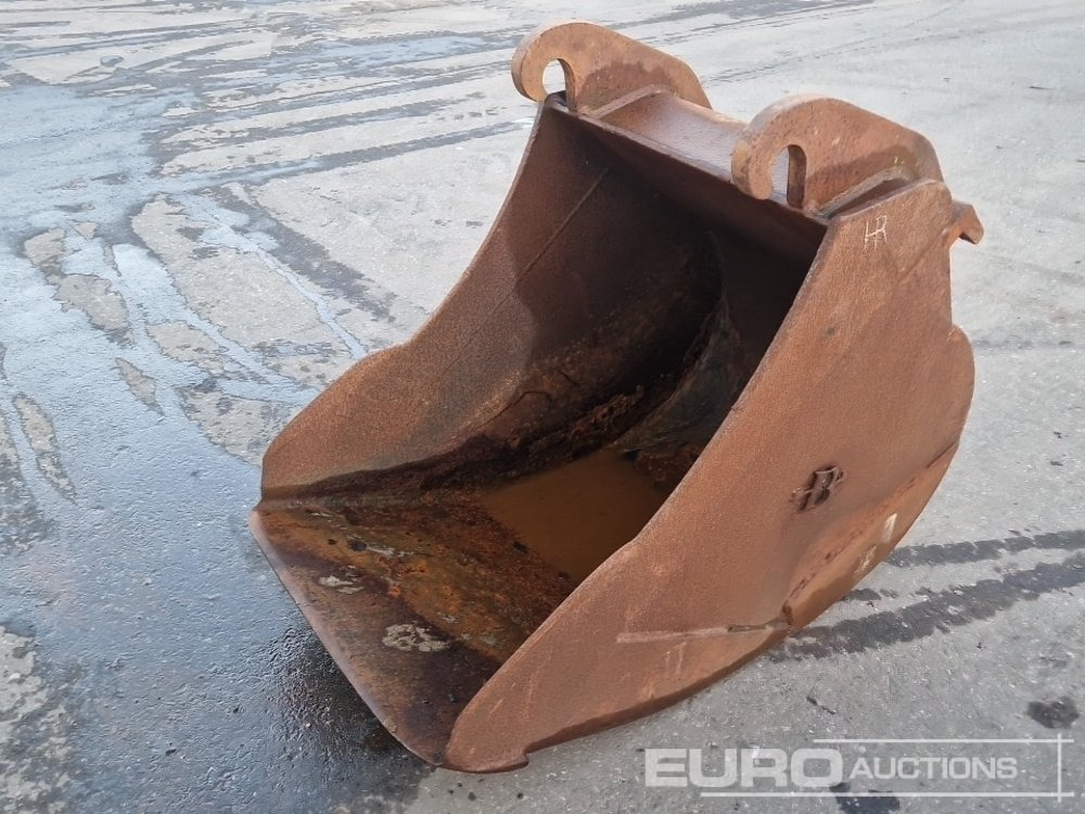 32" Digging Bucket - بكت: صورة 1 32" Digging Bucket - بكت: صورة 1