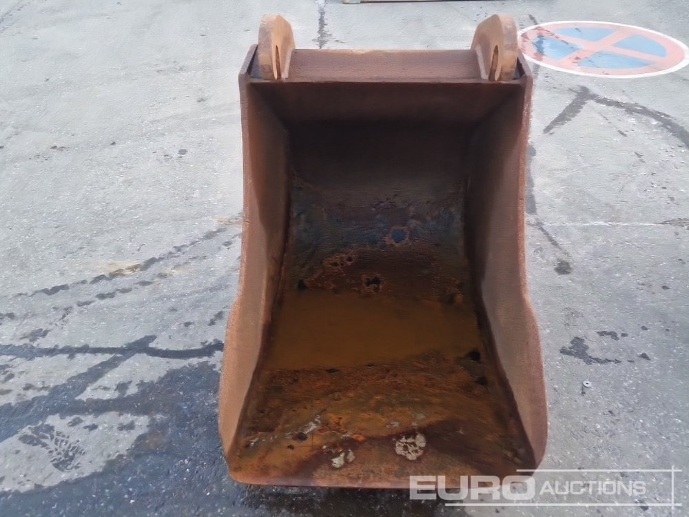 32" Digging Bucket - بكت: صورة 5 32" Digging Bucket - بكت: صورة 5