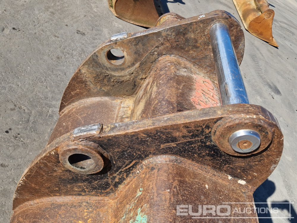 بكت 52" Digging Bucket to suit 70mm Pin: صورة 6