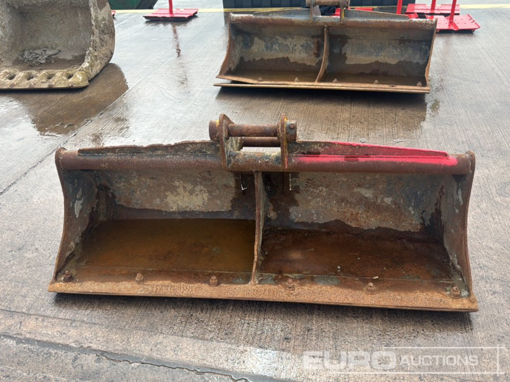 بكت 60" Strickland Ditching Bucket 45mm Pin to suit 4-6 Ton Excavator: صورة 6