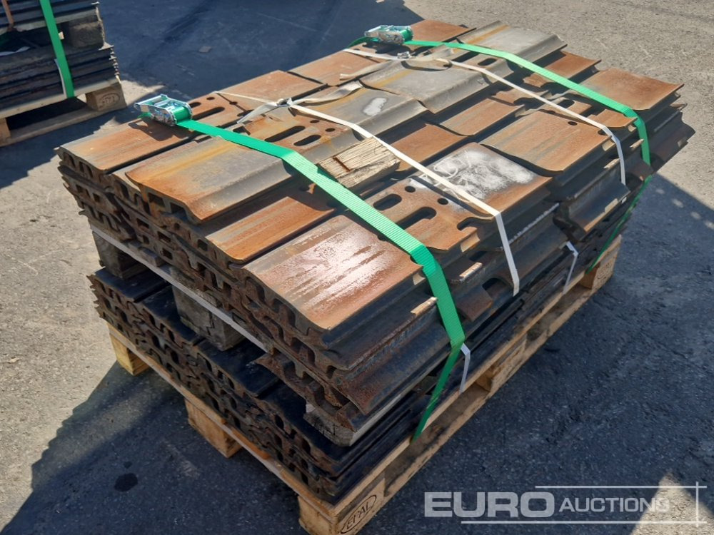600mm Steel Plates to suit Komatsu PC210 - قطع غيار - حفارة: صورة 2 600mm Steel Plates to suit Komatsu PC210 - قطع غيار - حفارة: صورة 2
