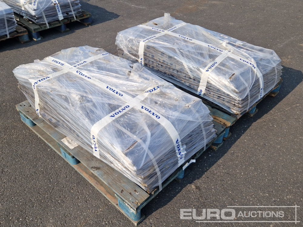 600mm Steel Track Plates Volvo EC305/EC330 (2 of) - قطع غيار - حفارة: صورة 5 600mm Steel Track Plates Volvo EC305/EC330 (2 of) - قطع غيار - حفارة: صورة 5