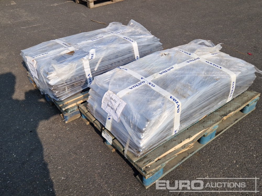 600mm Steel Track Plates Volvo EC305/EC330 (2 of) - قطع غيار - حفارة: صورة 4 600mm Steel Track Plates Volvo EC305/EC330 (2 of) - قطع غيار - حفارة: صورة 4