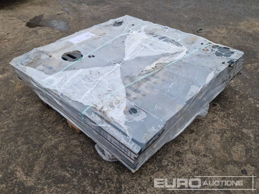 600mm Steel Tracks - قطع غيار - حفارة: صورة 1 600mm Steel Tracks - قطع غيار - حفارة: صورة 1