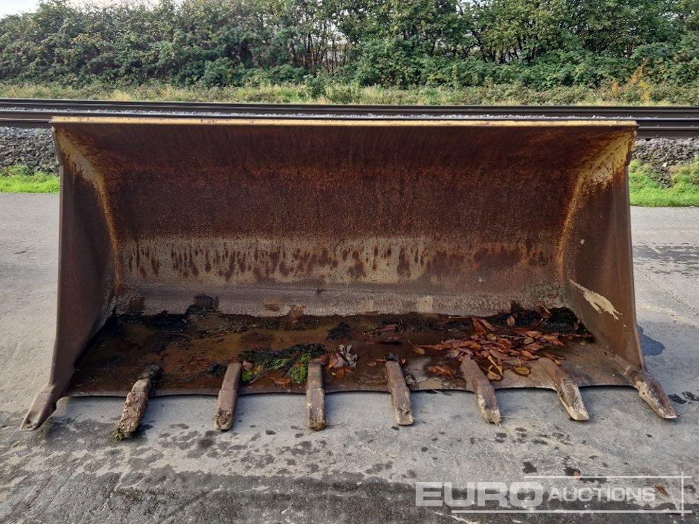 95" Front Loading Bucket to suit CAT - بكت: صورة 5 95" Front Loading Bucket to suit CAT - بكت: صورة 5