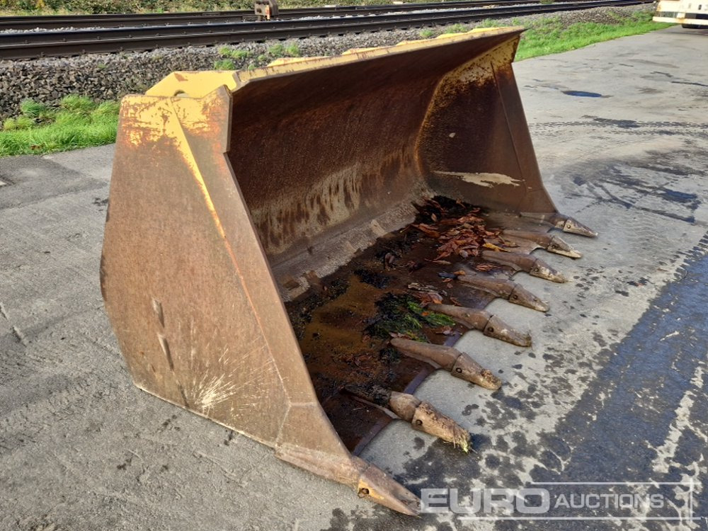 95" Front Loading Bucket to suit CAT - بكت: صورة 1 95" Front Loading Bucket to suit CAT - بكت: صورة 1