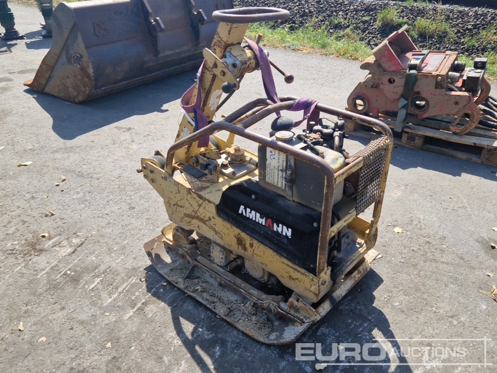 Ammann Compaction Plate - معدات البناء: صورة 2 Ammann Compaction Plate - معدات البناء: صورة 2