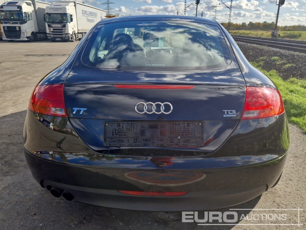 Audi TT - سيارة: صورة 4 Audi TT - سيارة: صورة 4