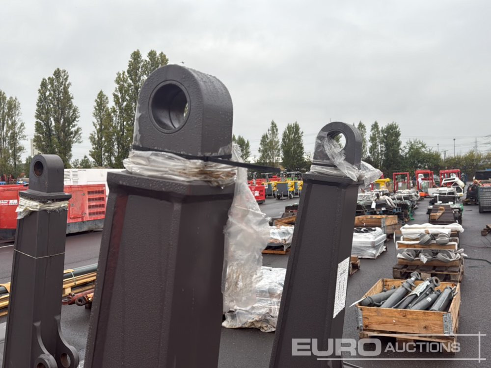Dozer Blade to suit Volvo ECR235E - قطع غيار - حفارة: صورة 5 Dozer Blade to suit Volvo ECR235E - قطع غيار - حفارة: صورة 5
