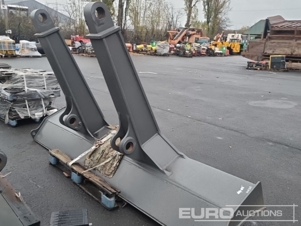 Dozer Blade to suit Volvo ECR235E - قطع غيار - حفارة: صورة 3 Dozer Blade to suit Volvo ECR235E - قطع غيار - حفارة: صورة 3