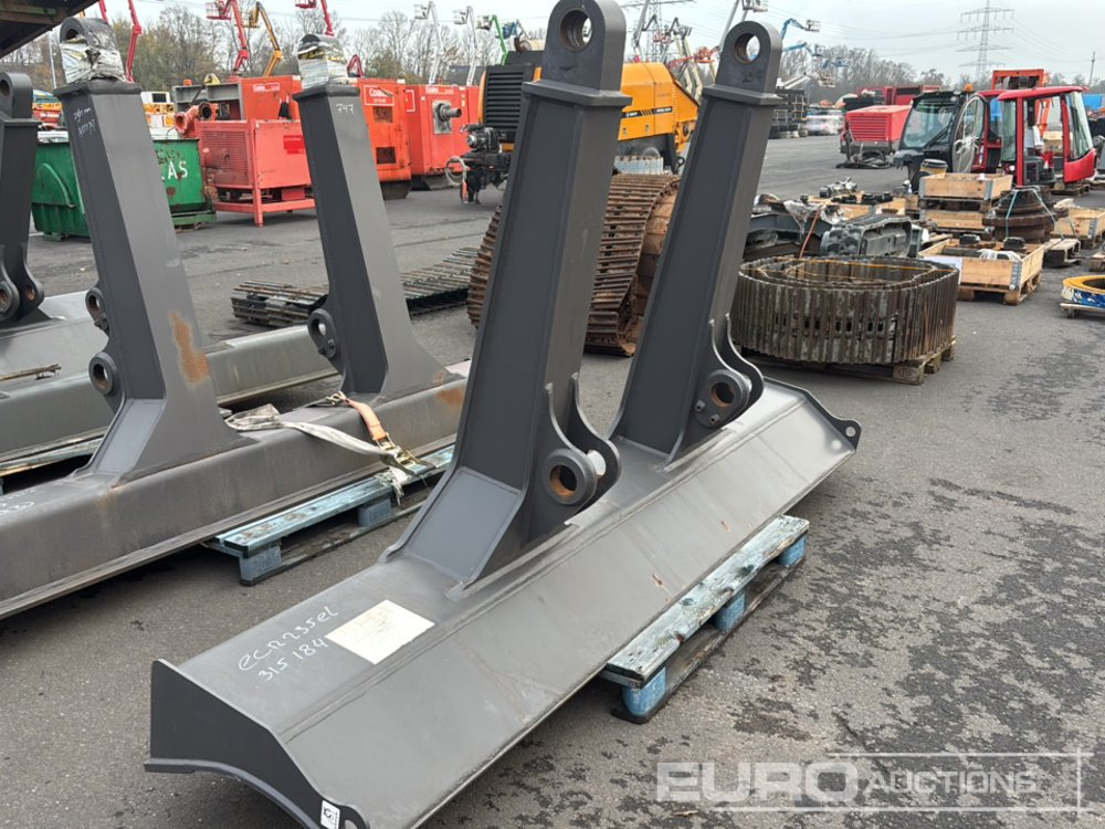 Dozer Blade to suit Volvo ECR235E - قطع غيار - حفارة: صورة 2 Dozer Blade to suit Volvo ECR235E - قطع غيار - حفارة: صورة 2