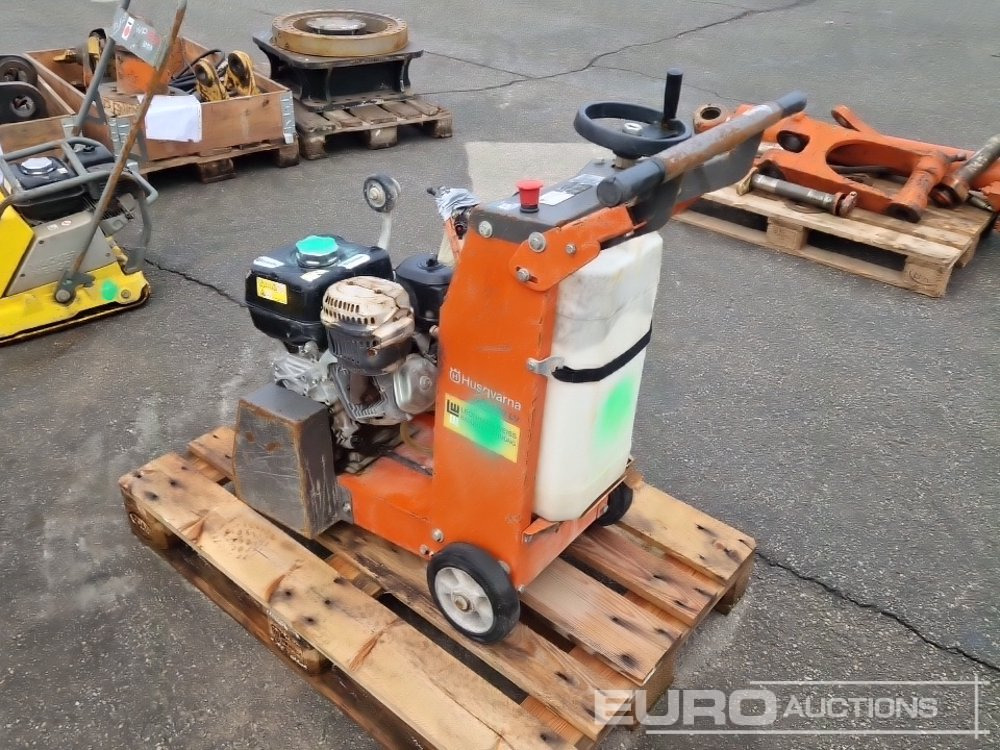 Husqvarna FS400LV - آلة أسفلت: صورة 2 Husqvarna FS400LV - آلة أسفلت: صورة 2
