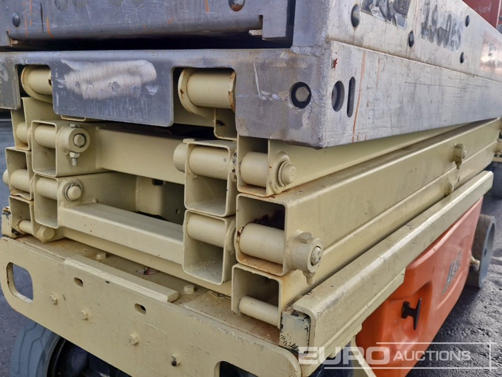 رافعة هيدروليكية مقصية JLG 1930ES: صورة 13 رافعة هيدروليكية مقصية JLG 1930ES: صورة 13